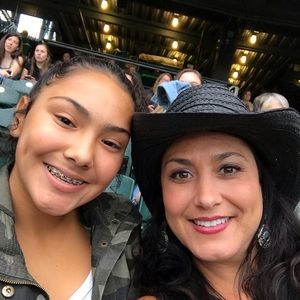 Meet your Posher, Tracy